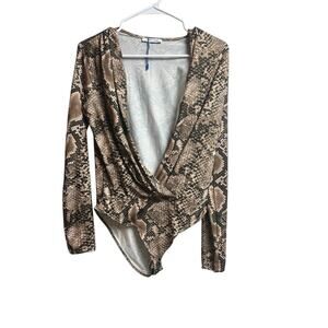 Zara Trafaluc Women's Size Medium Snakeskin Print Plunge Neckline Bodysuit